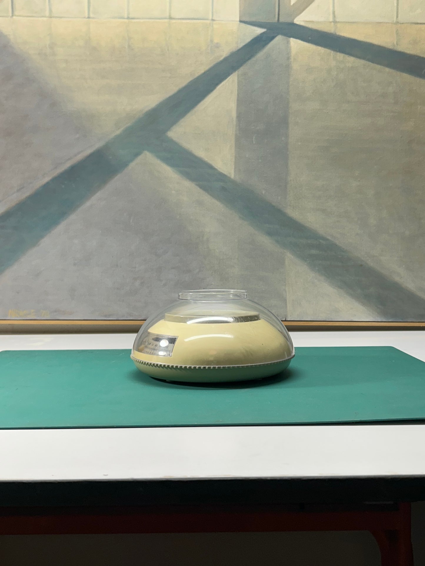 Vintage Round Kitchen Scale 7lb Yellow with Lid/Dish