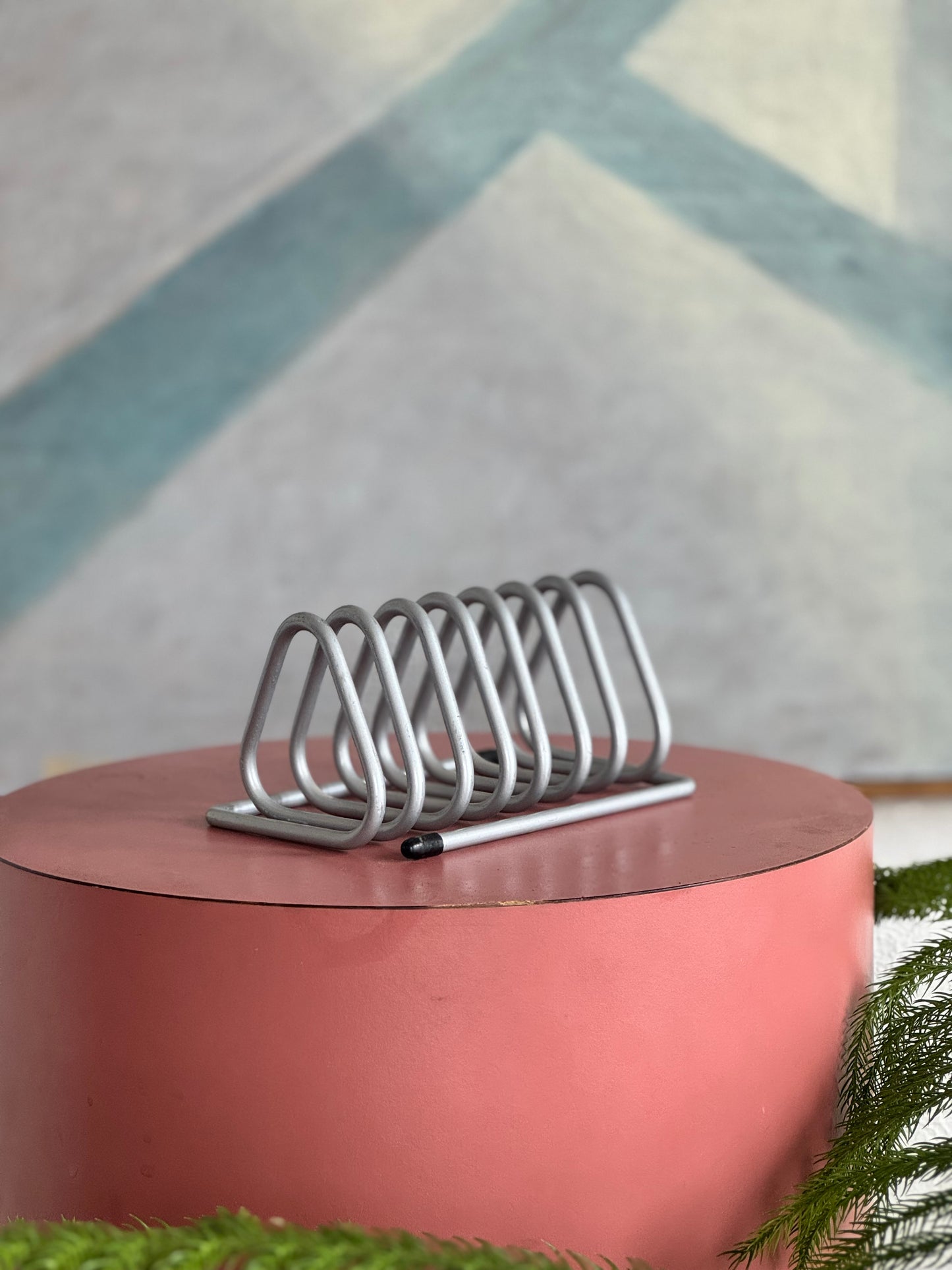Postmodern Mail Organizer