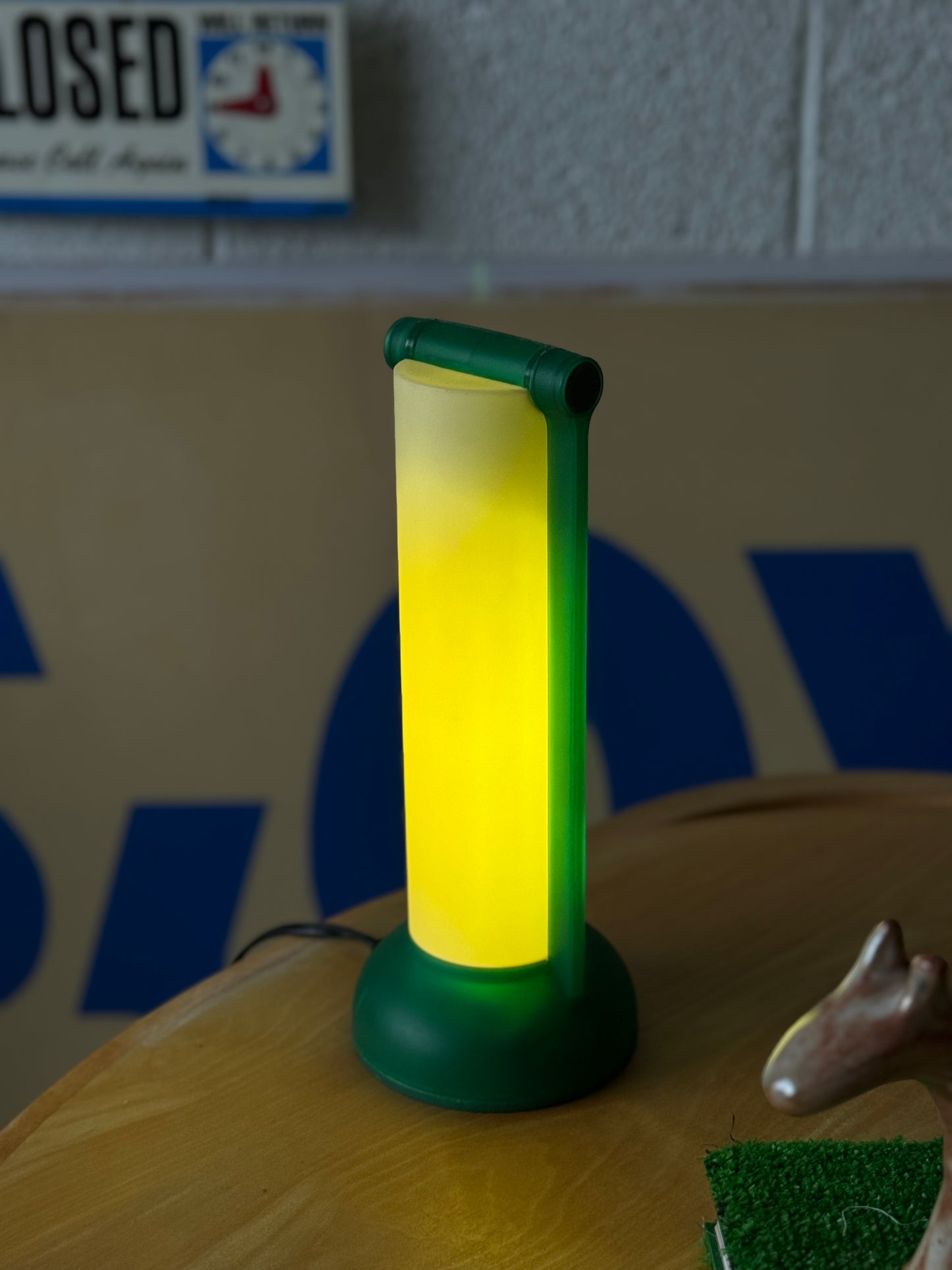 Y2K desk lamp