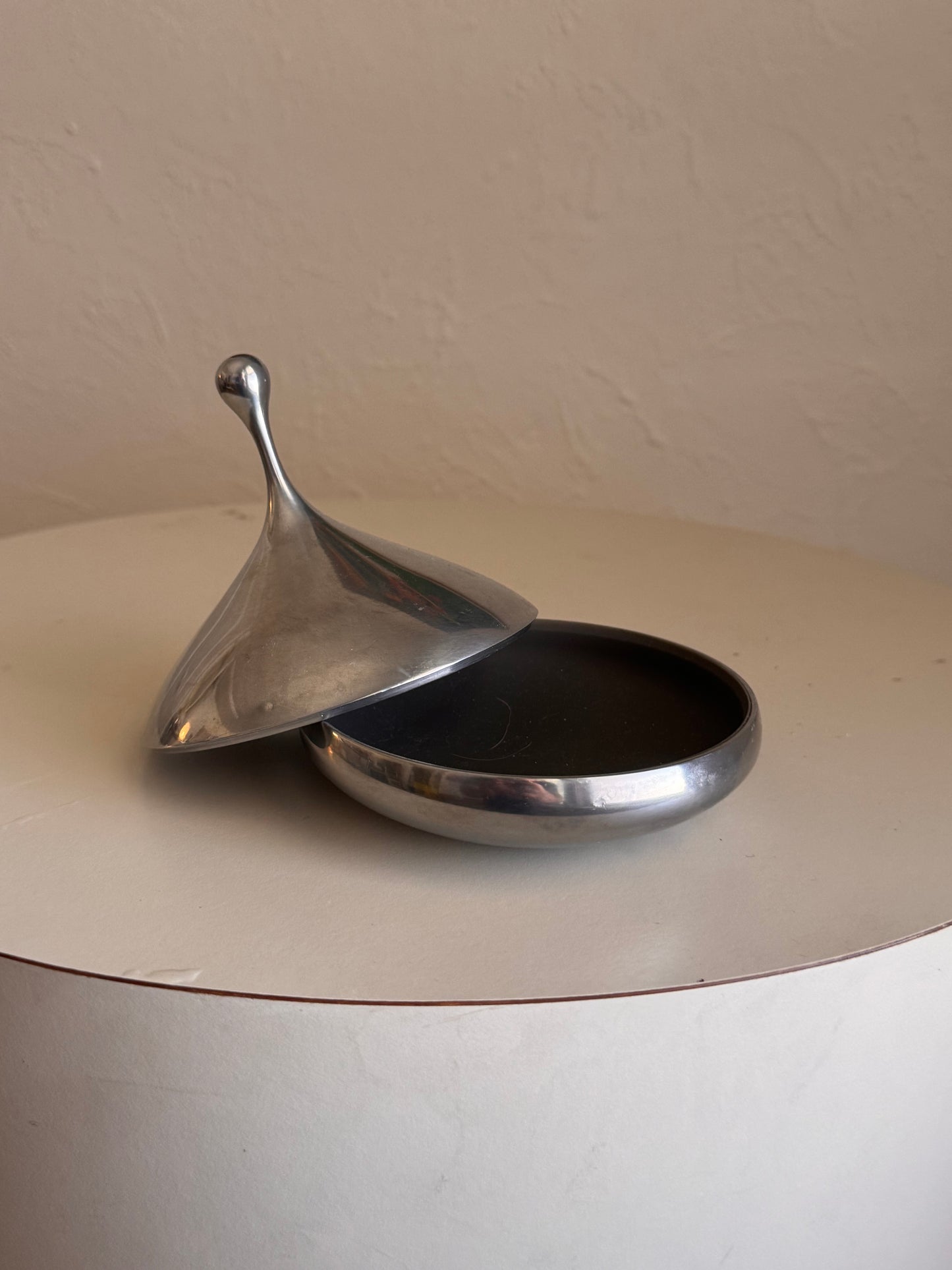 Jewellery Flacon designed by Louise Christ