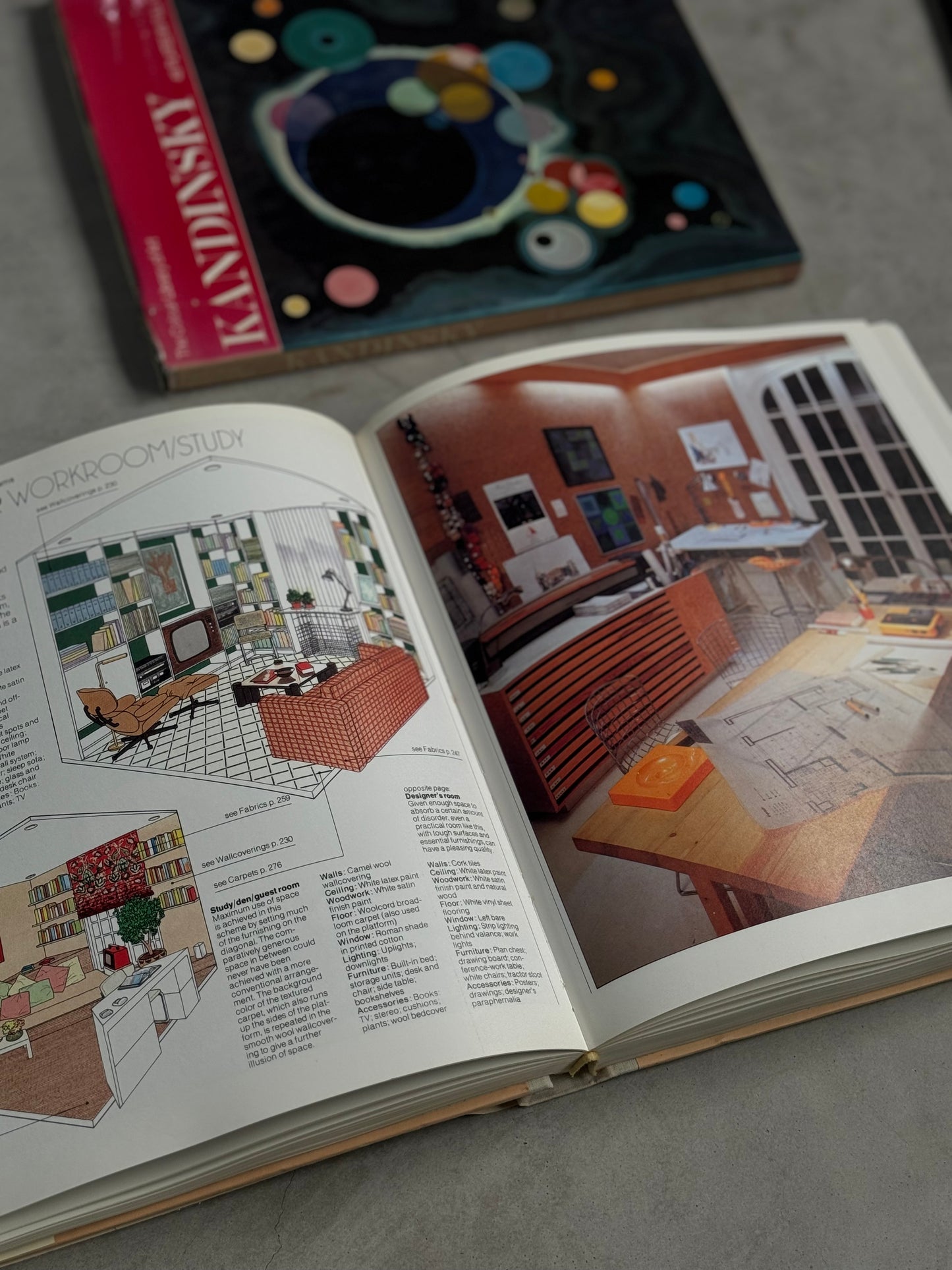 The Decorating book (1981) by Mary Goliath