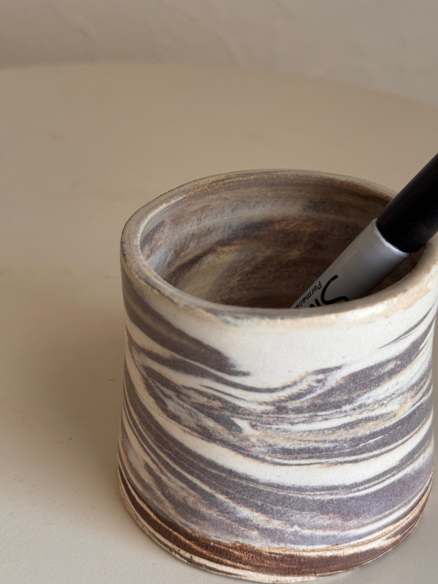 Ceramic Marbled Pen Cup