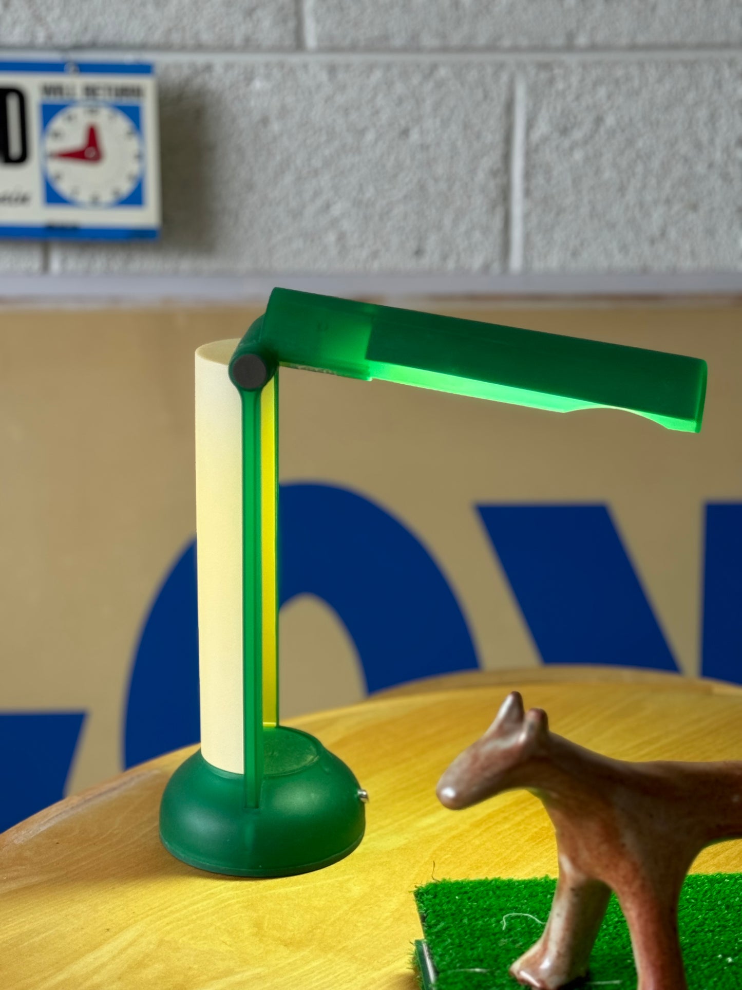 Y2K desk lamp