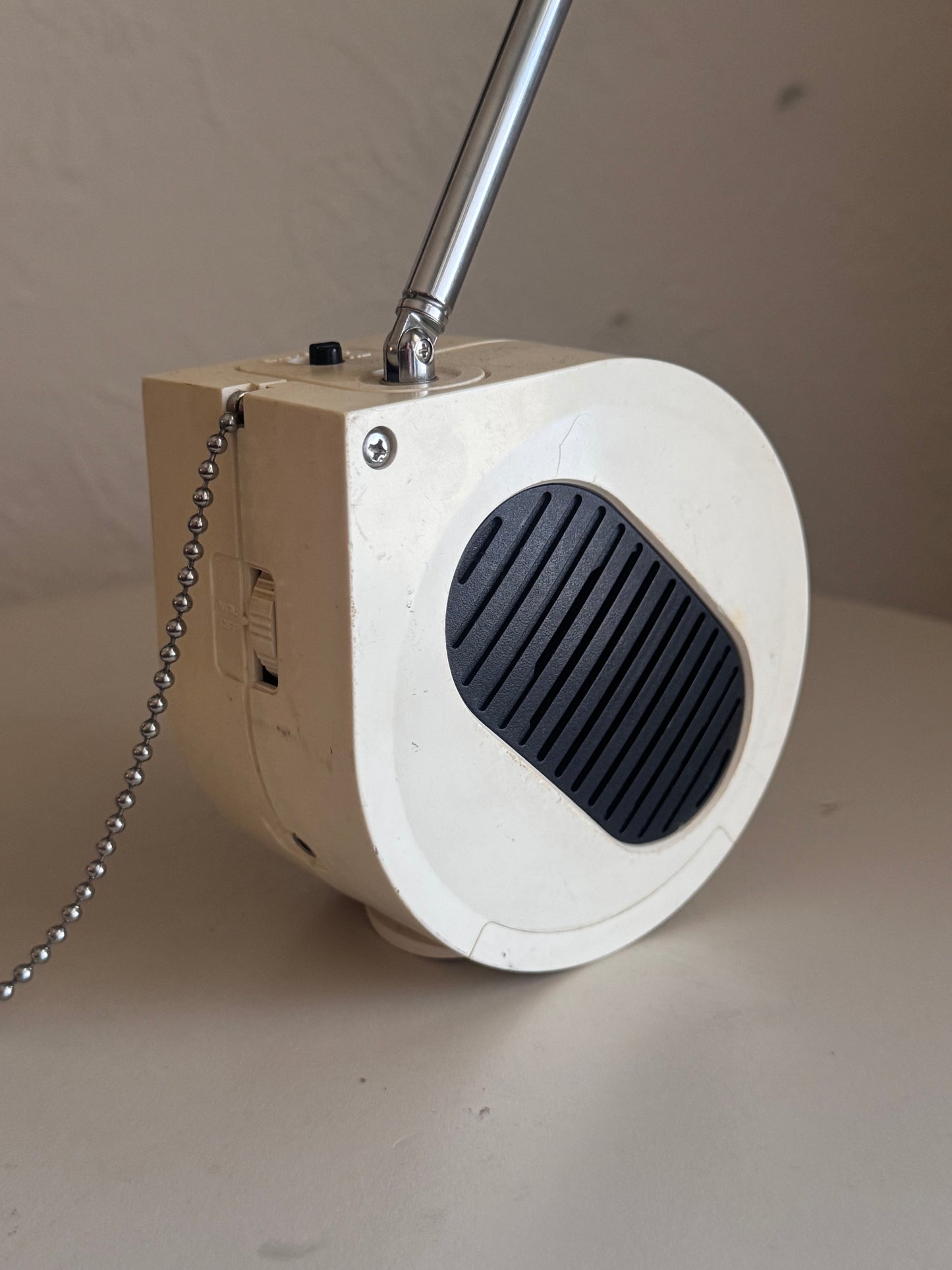 1970s Panasonic RF-93 "Rolling Tone" radio