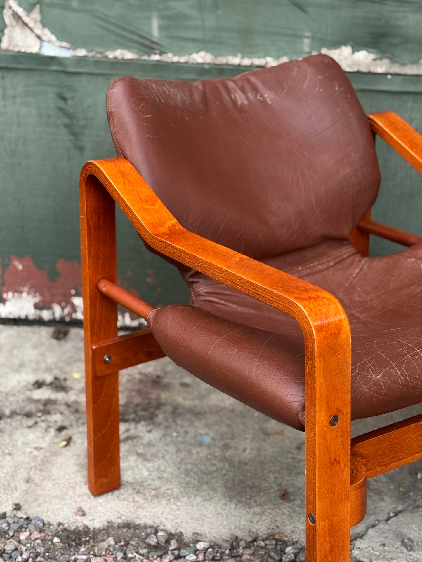“Andy” Sling Lounge Chairs