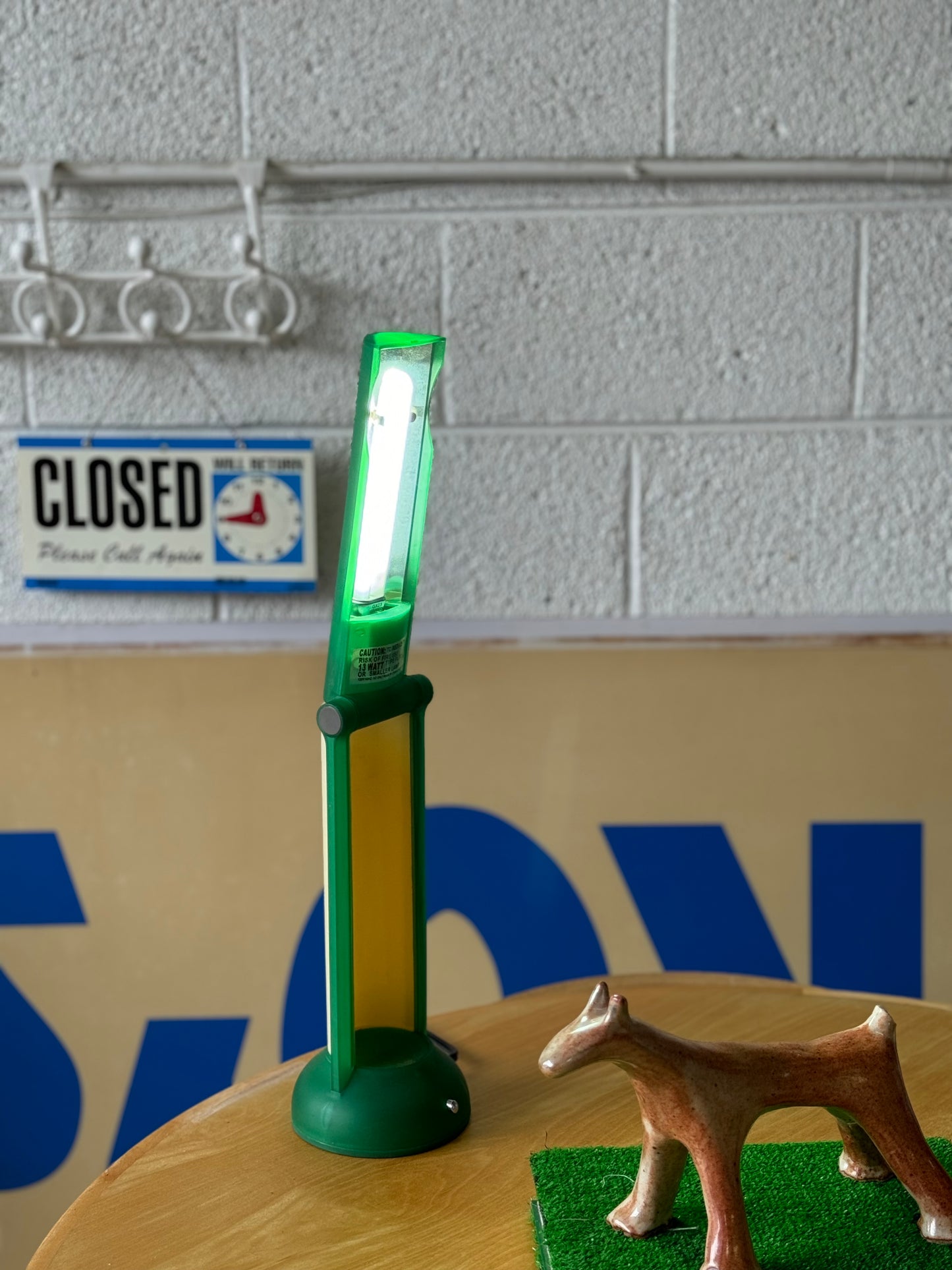 Y2K desk lamp