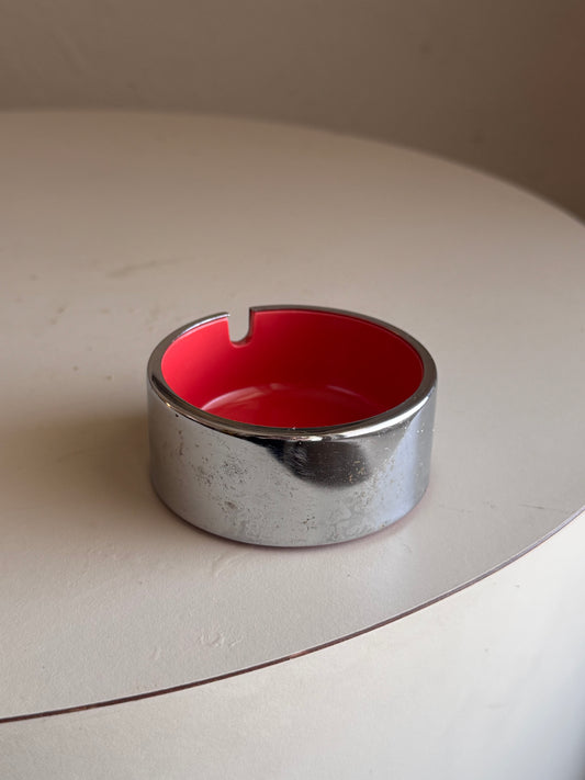 “Maru” Ashtray by Isamu Kenmochi