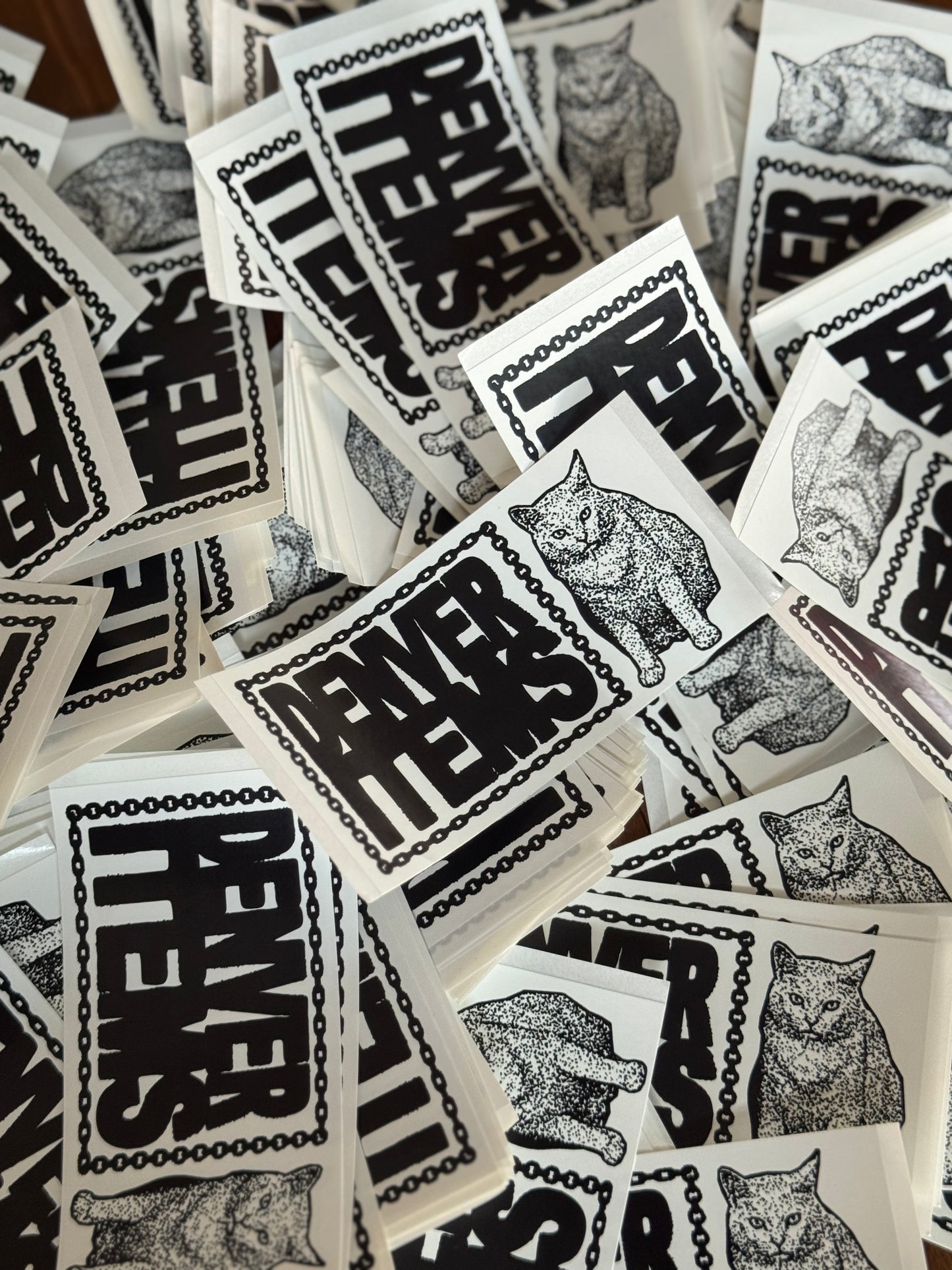 “Darla” eggshell sticker