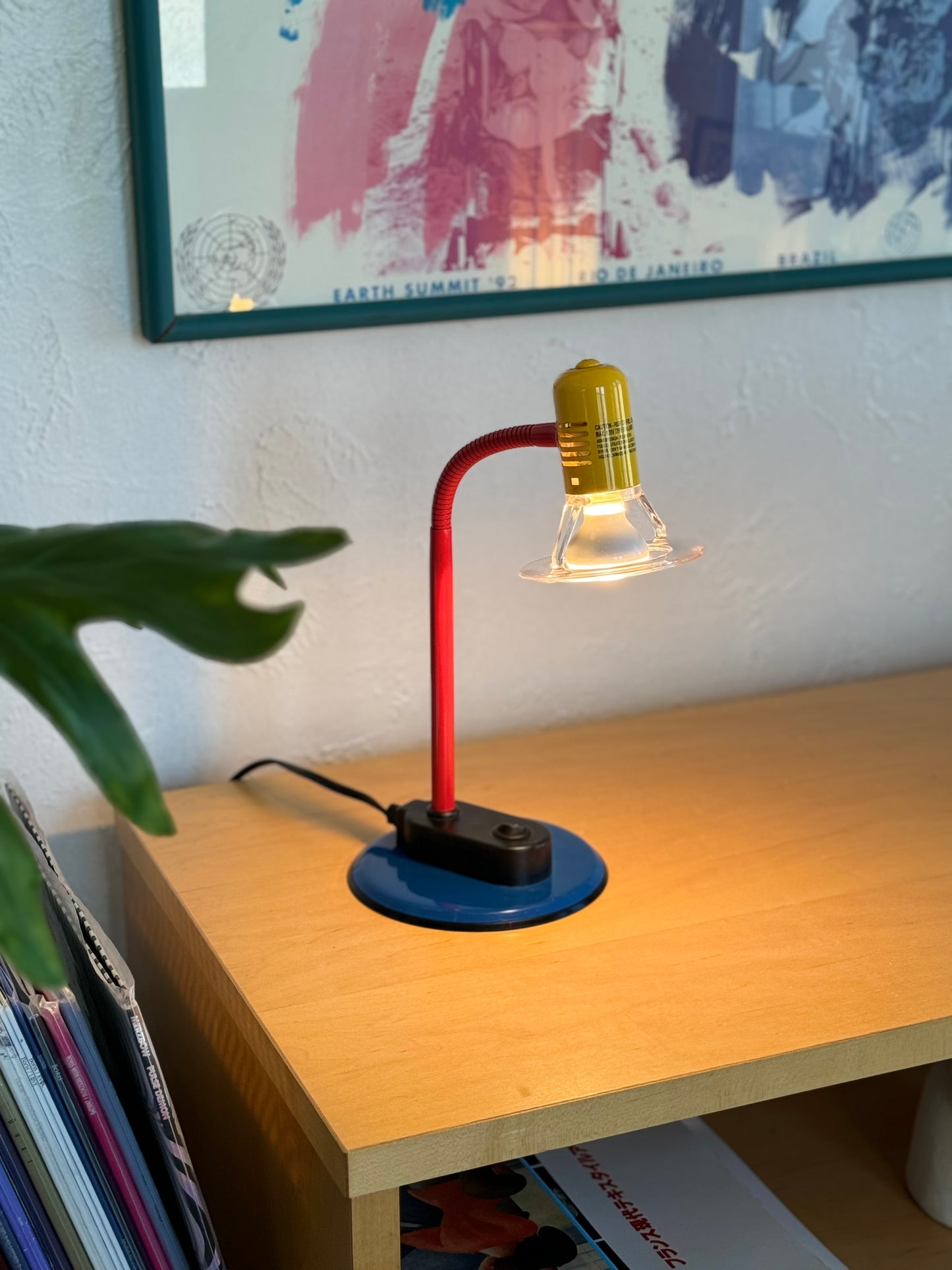 1980s post modern Memphis style gooseneck table lamp