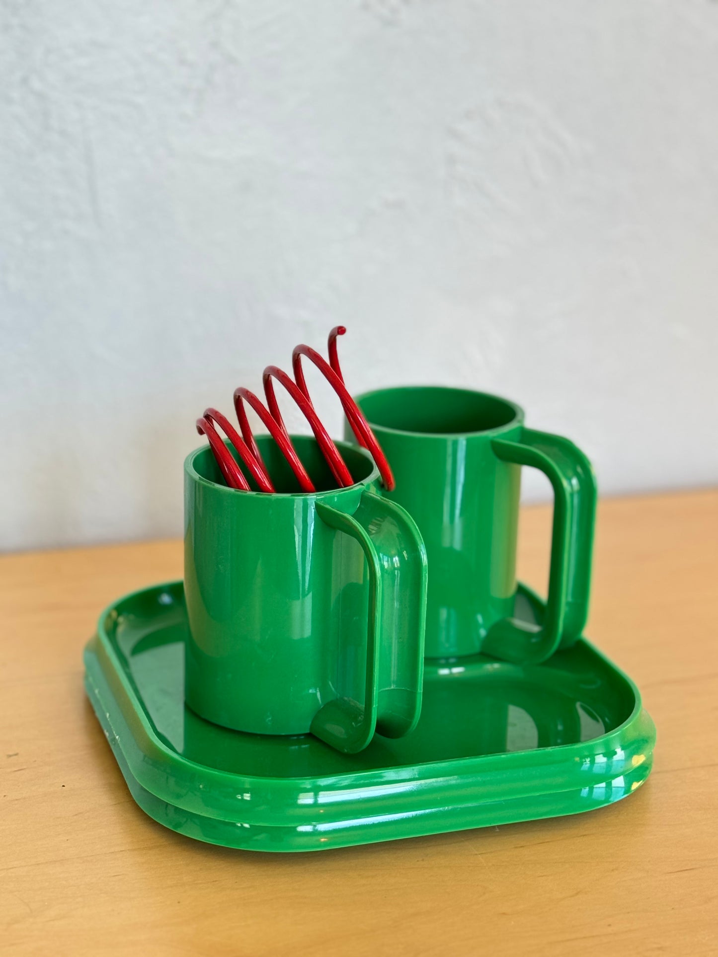 Green vintage Ingrid Chicago melamine "Snax" tray and mug set