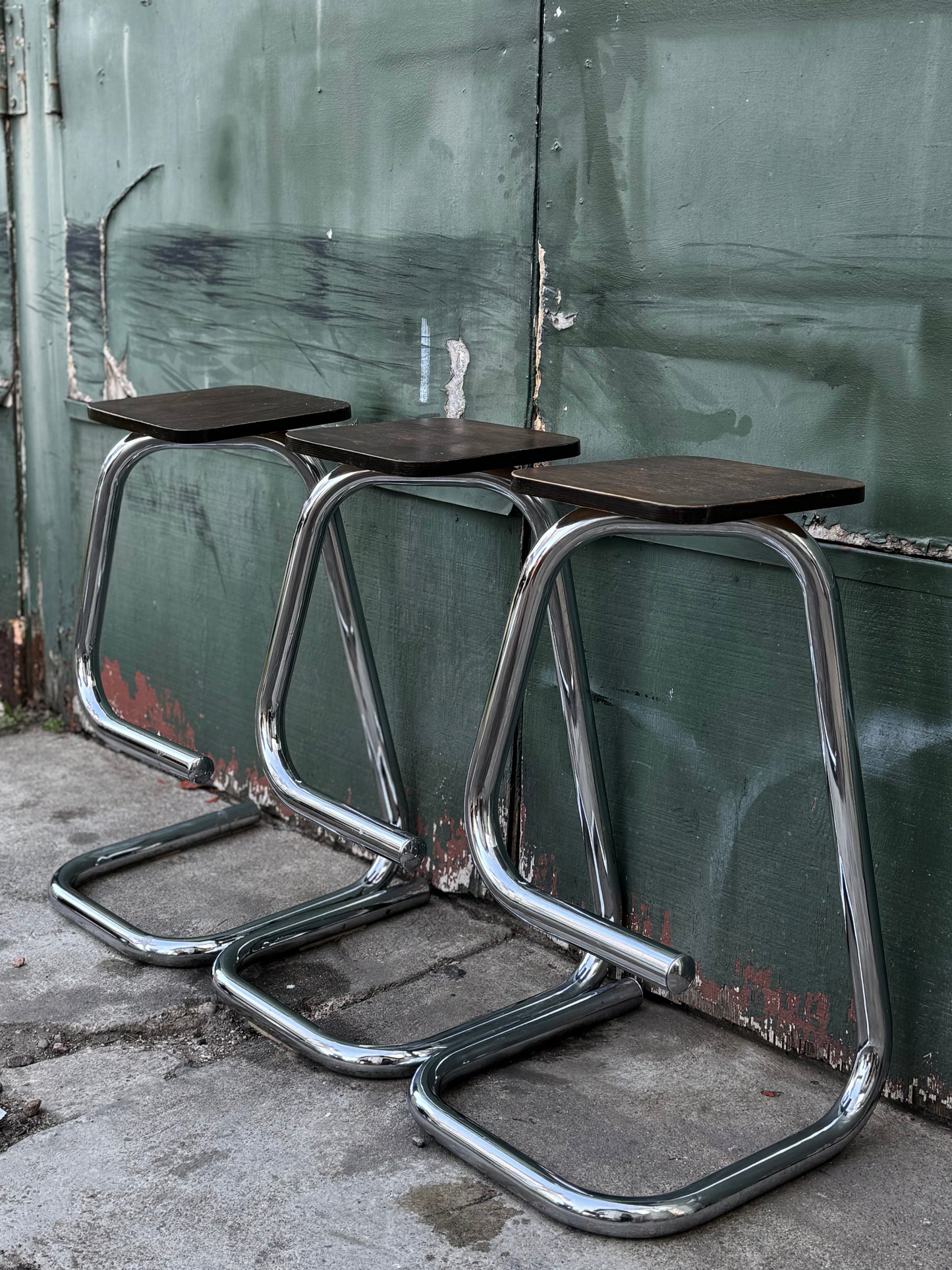 Chrome paper clip stool by Salmon-Hamilton, 1972